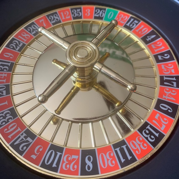Game Night Roulette Party Game - Picture 5 of 12